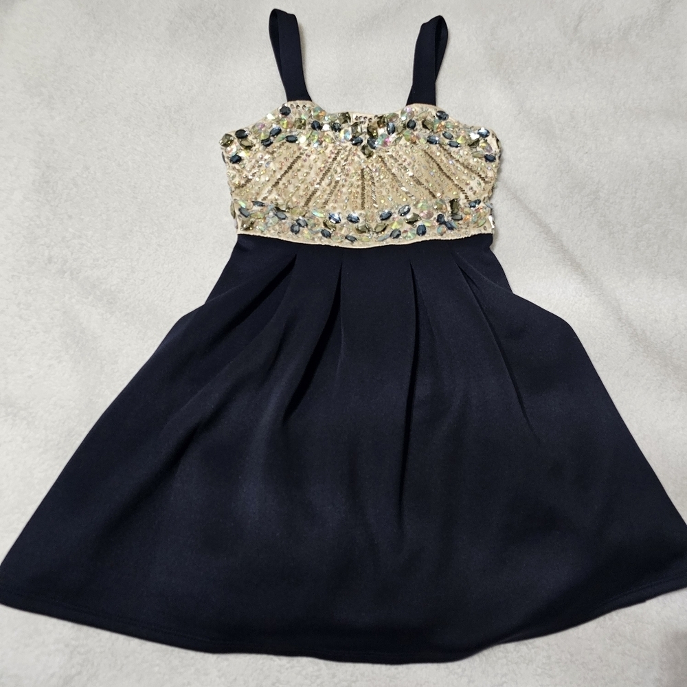 Rare Poppies and roses sleeveless sequin size 8 dress New Year's Eve